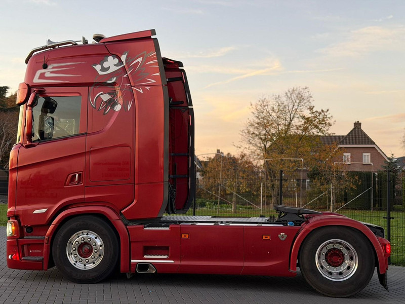 Scania S580 V8 NGS VOLLUCHT, KING OF THE ROAD, HYDRAULIEK, LEER, ALCOA. - شاحنة جرار: صور 5 Scania S580 V8 NGS VOLLUCHT, KING OF THE ROAD, HYDRAULIEK, LEER, ALCOA. - شاحنة جرار: صور 5