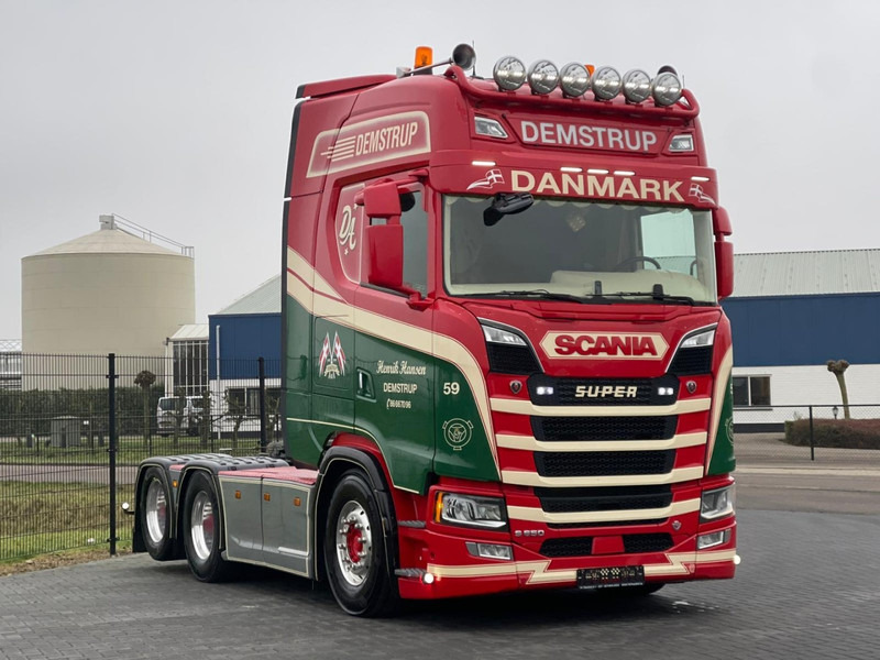 Scania S650 V8 NGS SHOW TRUCK, FULL AIR, RETARDER, PTO/HYDRAULIC! - شاحنة جرار: صور 1 Scania S650 V8 NGS SHOW TRUCK, FULL AIR, RETARDER, PTO/HYDRAULIC! - شاحنة جرار: صور 1