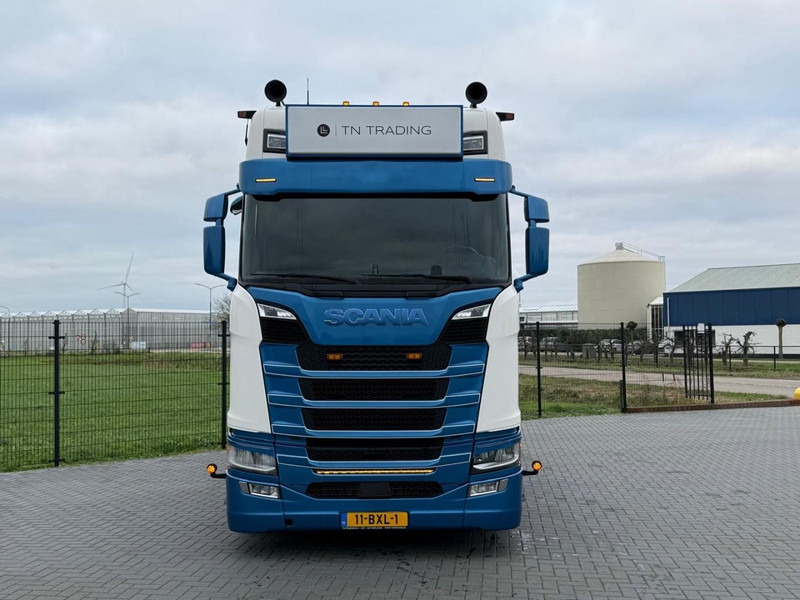 Scania S660 BOOGIE, VOLLUCHT, RETARDER, LEER. - شاحنة جرار: صور 2 Scania S660 BOOGIE, VOLLUCHT, RETARDER, LEER. - شاحنة جرار: صور 2