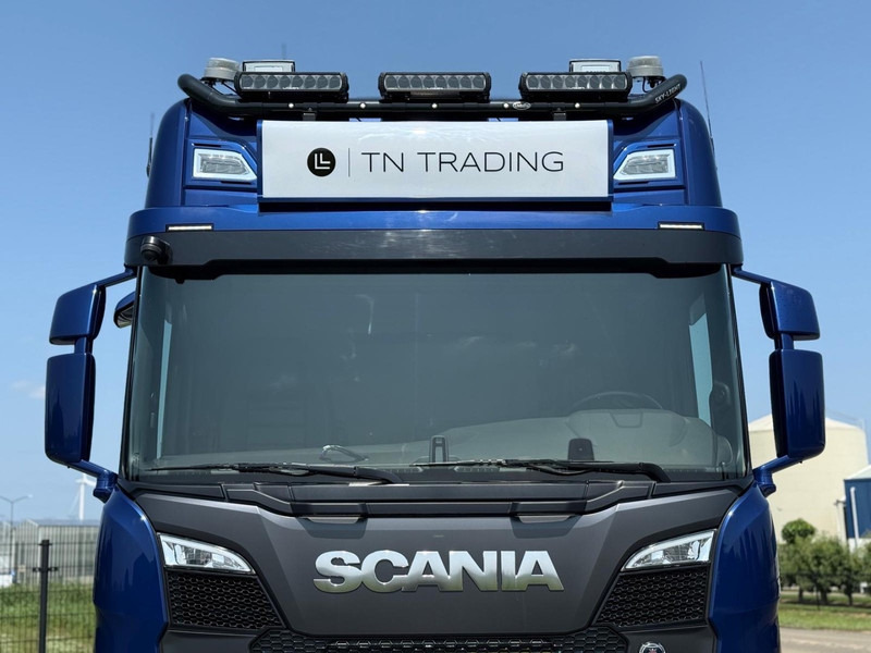 Scania S660 FULL AIR, ALCOA, LEATHER, HYDRAULIC, LIKE NEW. - شاحنة جرار: صور 5 Scania S660 FULL AIR, ALCOA, LEATHER, HYDRAULIC, LIKE NEW. - شاحنة جرار: صور 5