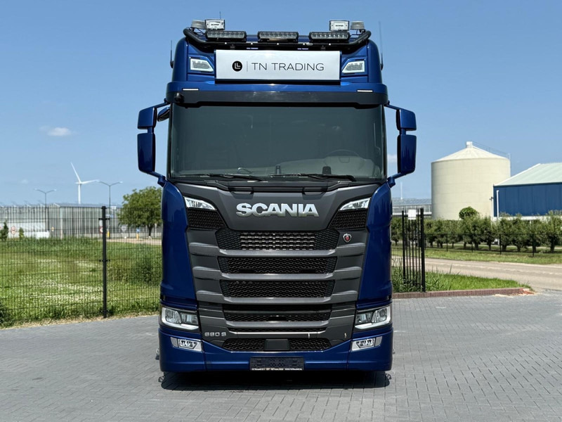 Scania S660 FULL AIR, ALCOA, LEATHER, HYDRAULIC, LIKE NEW. - شاحنة جرار: صور 4 Scania S660 FULL AIR, ALCOA, LEATHER, HYDRAULIC, LIKE NEW. - شاحنة جرار: صور 4