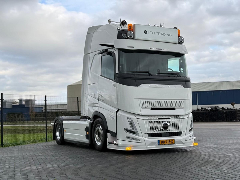 Volvo FH 13.460XL NEW, FULL AIR, ALCOA, HYDRAULIC, XL, SHOW, FULL. - شاحنة جرار: صور 1 Volvo FH 13.460XL NEW, FULL AIR, ALCOA, HYDRAULIC, XL, SHOW, FULL. - شاحنة جرار: صور 1