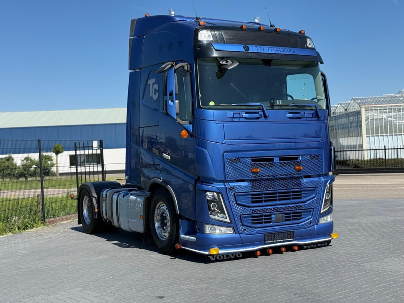 Volvo FH 13.500 KB, DYNAMIC STEERING, VOLLUCHT, LEER, PTO, 2 TANKS. - شاحنة جرار: صور 1 Volvo FH 13.500 KB, DYNAMIC STEERING, VOLLUCHT, LEER, PTO, 2 TANKS. - شاحنة جرار: صور 1