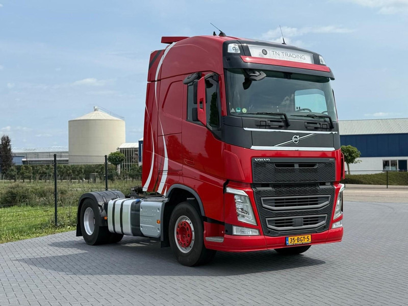 Volvo FH13.420 ADR, SMART TACHO 2, NL TRUCK, ALCOA, STEEL/AIR, PERFECT CONDITION, 2X TANK. - شاحنة جرار: صور 1 Volvo FH13.420 ADR, SMART TACHO 2, NL TRUCK, ALCOA, STEEL/AIR, PERFECT CONDITION, 2X TANK. - شاحنة جرار: صور 1