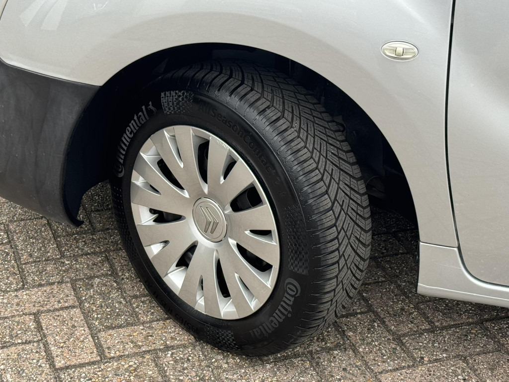 Citroën Berlingo-1.6 HDI 500 Nieuwe roetfilter + Apk NAP Airco Cruise Trekhaak All season banden - فان المدمجة: صور 4 Citroën Berlingo-1.6 HDI 500 Nieuwe roetfilter + Apk NAP Airco Cruise Trekhaak All season banden - فان المدمجة: صور 4