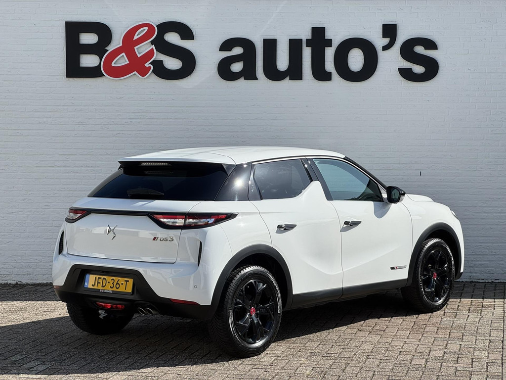 DS DS 3-Crossback 1.2 Performance Line+ Leder alcantara Camera Carplay Cruise Navigatie Clima - سيارة دفع رباعي: صور 2 DS DS 3-Crossback 1.2 Performance Line+ Leder alcantara Camera Carplay Cruise Navigatie Clima - سيارة دفع رباعي: صور 2