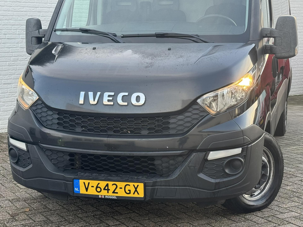 Iveco Daily-35S13V 2.3 352 H3 L Airco Cruise 3 Zits Radio cd Usb Goed onderhouden - فان: صور 3 Iveco Daily-35S13V 2.3 352 H3 L Airco Cruise 3 Zits Radio cd Usb Goed onderhouden - فان: صور 3