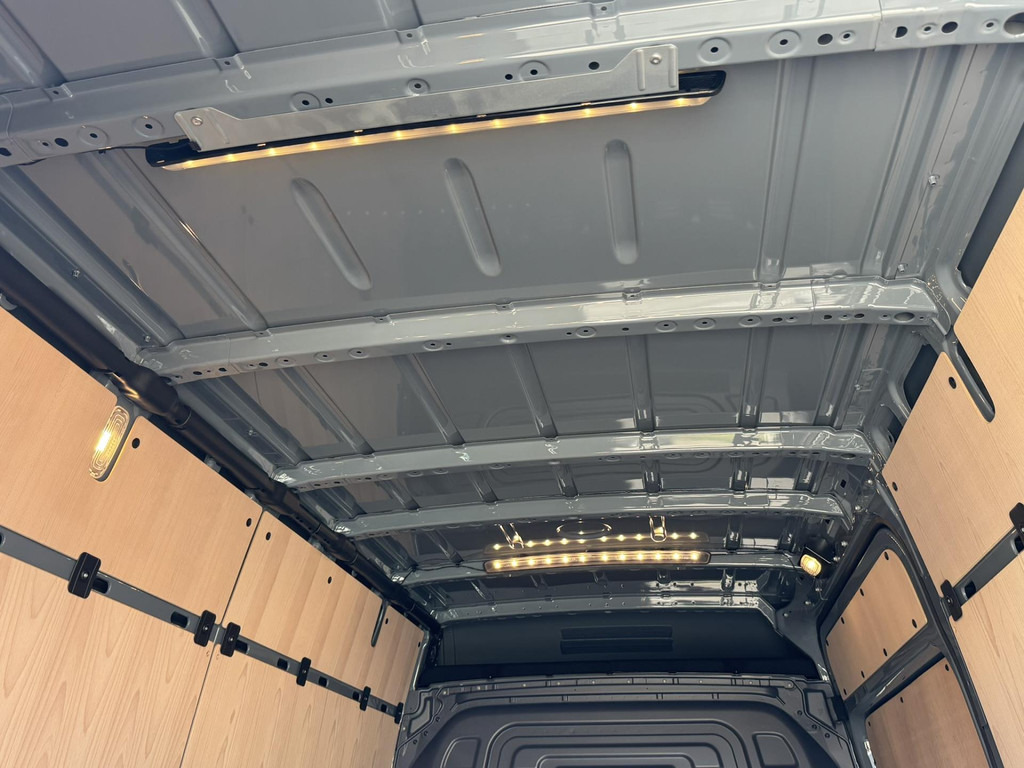 فان Mercedes-Benz Sprinter-317 L2 Trekhaak 3500kg Camera Navigatie Cruise Clima Pdc Keyless Leder+verwarming: صور 12 فان Mercedes-Benz Sprinter-317 L2 Trekhaak 3500kg Camera Navigatie Cruise Clima Pdc Keyless Leder+verwarming: صور 12