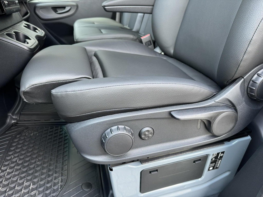 فان Mercedes-Benz Sprinter-317 L2 Trekhaak 3500kg Camera Navigatie Cruise Clima Pdc Keyless Leder+verwarming: صور 16 فان Mercedes-Benz Sprinter-317 L2 Trekhaak 3500kg Camera Navigatie Cruise Clima Pdc Keyless Leder+verwarming: صور 16