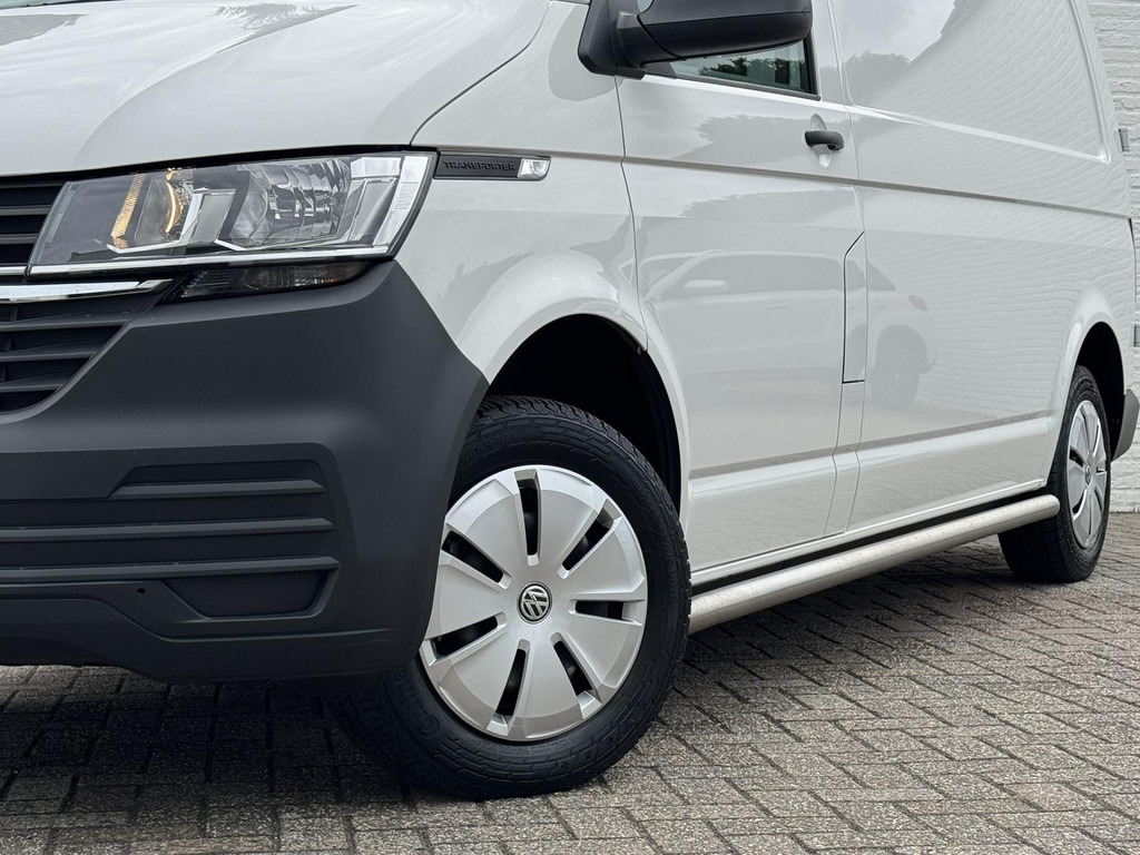 Volkswagen Transporter-2.0 TDI L2H1 28 Comfortline Navigatie Trekhaak Carplay Cruise Airco Lat om lat 4 Seizoenen banden - فان: صور 3 Volkswagen Transporter-2.0 TDI L2H1 28 Comfortline Navigatie Trekhaak Carplay Cruise Airco Lat om lat 4 Seizoenen banden - فان: صور 3