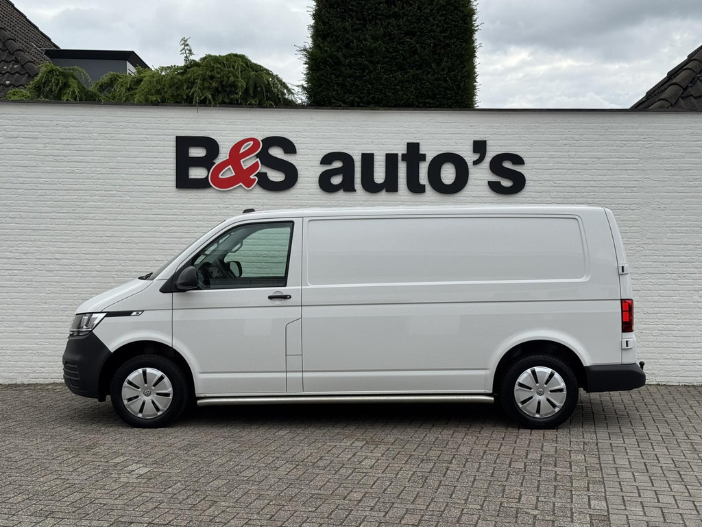 Volkswagen Transporter-2.0 TDI L2H1 Navigatie Trekhaak Carplay Cruise Airco Lat om lat 4 Seizoenen banden - فان: صور 4 Volkswagen Transporter-2.0 TDI L2H1 Navigatie Trekhaak Carplay Cruise Airco Lat om lat 4 Seizoenen banden - فان: صور 4