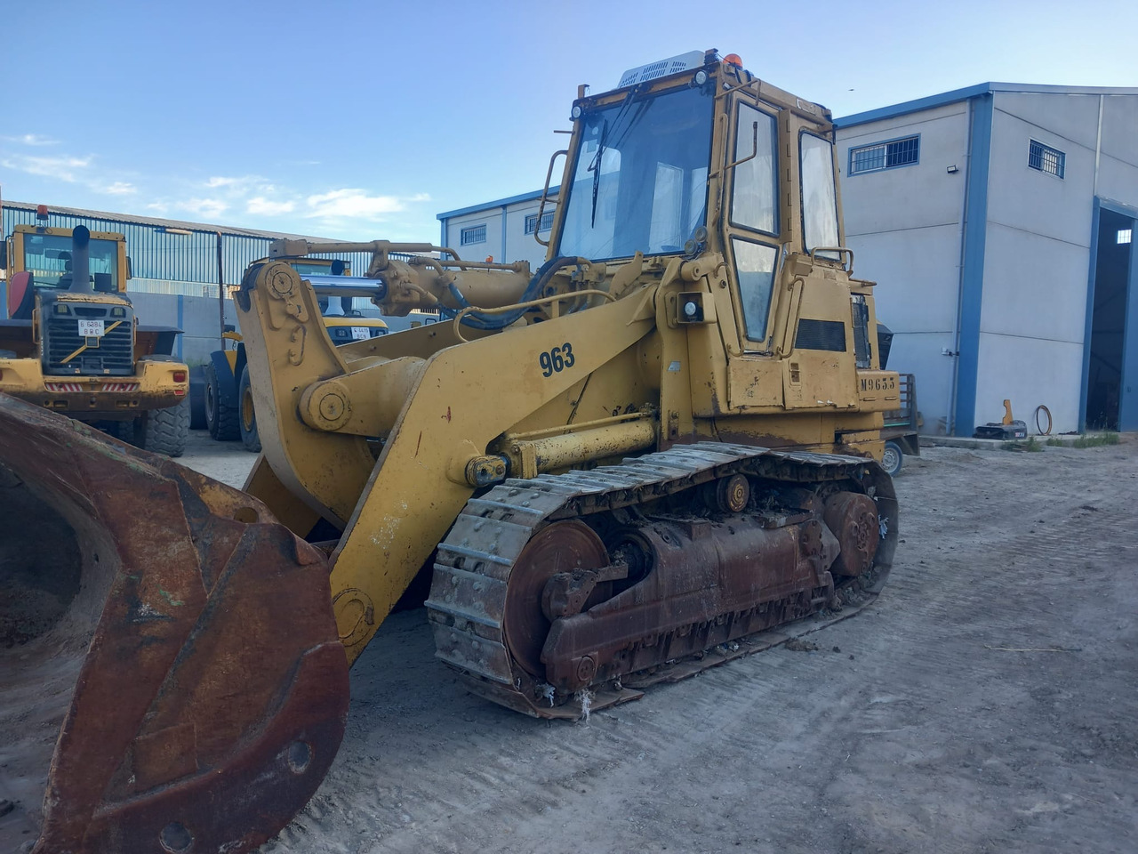 Caterpillar 963 - اللودر المجنزر: صور 1 Caterpillar 963 - اللودر المجنزر: صور 1