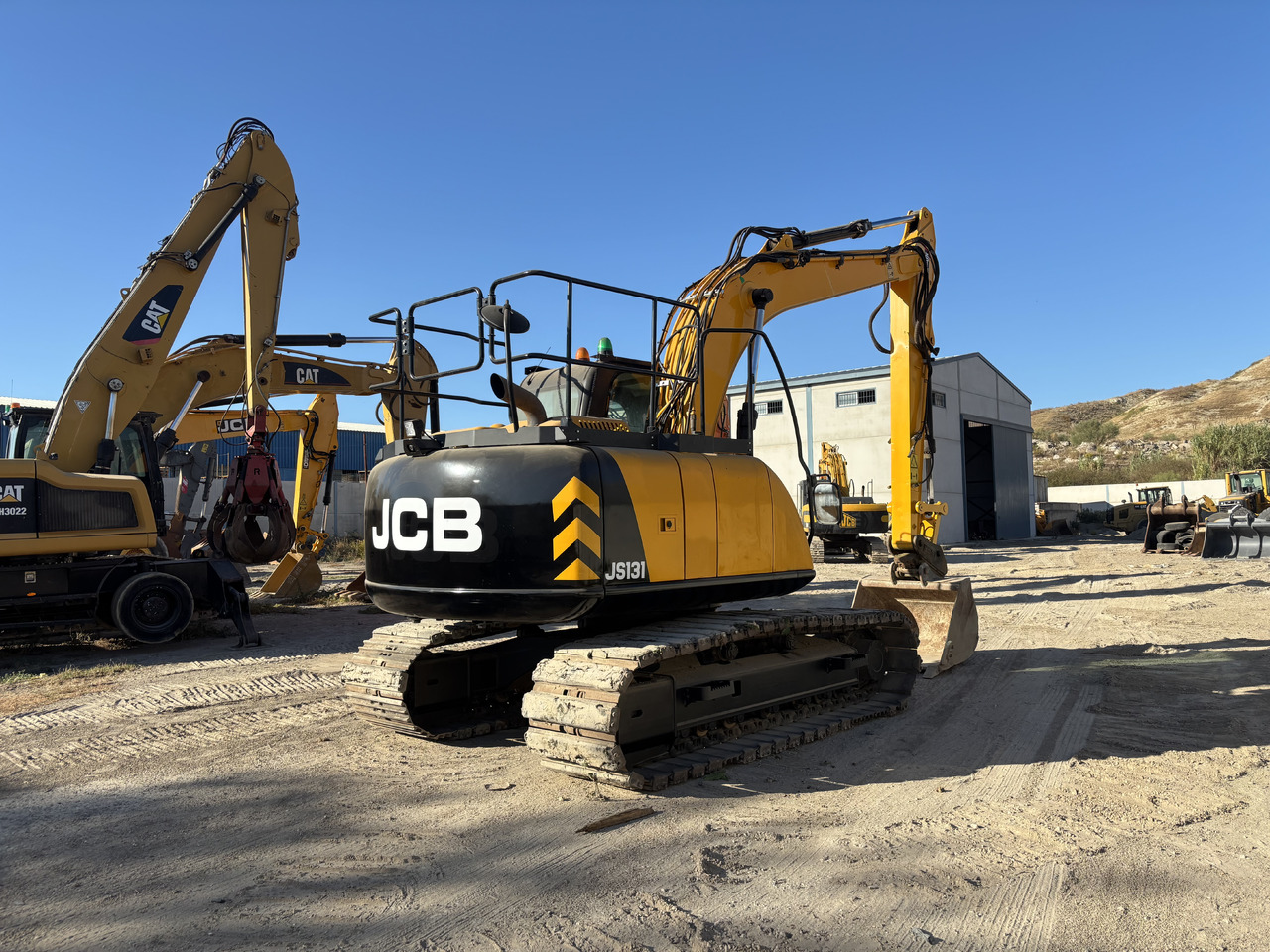 JCB JS131LC - حفارات زحافة: صور 5 JCB JS131LC - حفارات زحافة: صور 5