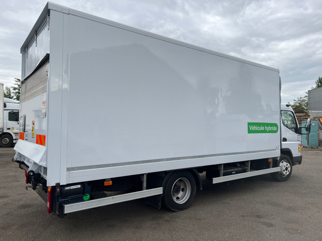 FUSO CANTER - بصندوق مغلق شاحنة: صور 3 FUSO CANTER - بصندوق مغلق شاحنة: صور 3
