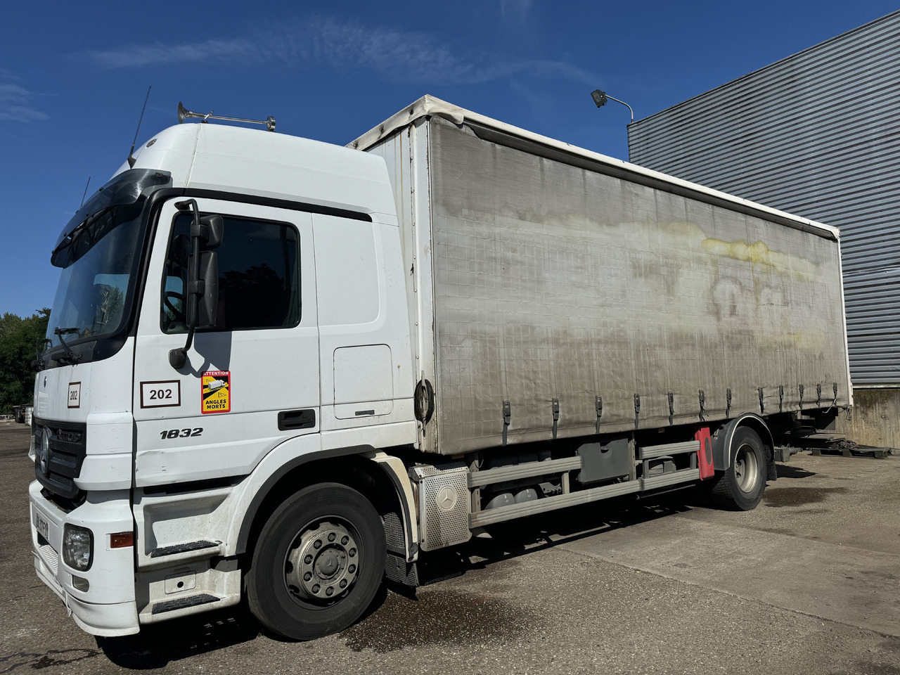 MERCEDES-BENZ ACTROS 1832 - شاحنة ستارة: صور 2 MERCEDES-BENZ ACTROS 1832 - شاحنة ستارة: صور 2
