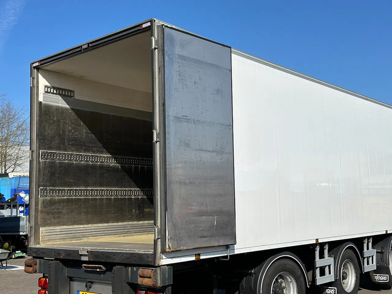 Chereau 2X Stuur-Assen / Carrier Vector 1950 / Lift-As / Apk! - مبردة نصف مقطورة: صور 5 Chereau 2X Stuur-Assen / Carrier Vector 1950 / Lift-As / Apk! - مبردة نصف مقطورة: صور 5