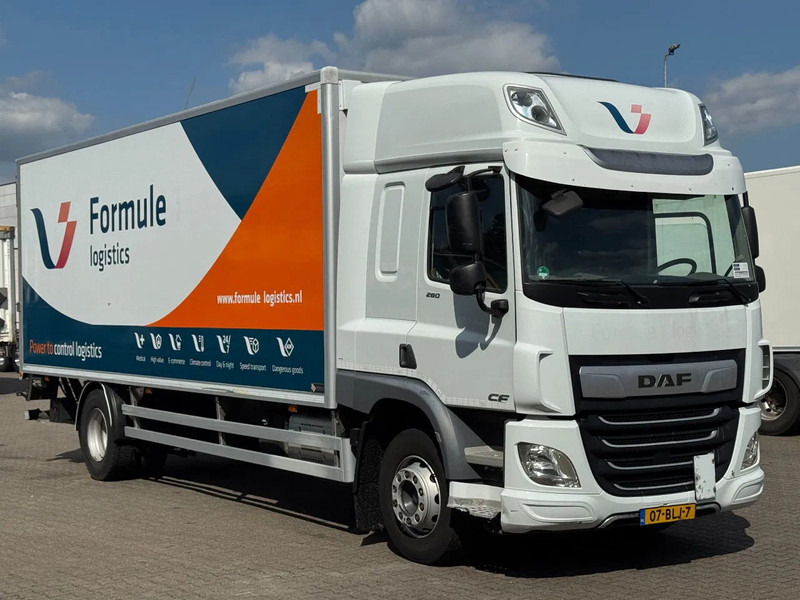 DAF CF 260 4x2 Gesloten Opbouw / Euro 6 / Laadklep / Apk! - بصندوق مغلق شاحنة: صور 2 DAF CF 260 4x2 Gesloten Opbouw / Euro 6 / Laadklep / Apk! - بصندوق مغلق شاحنة: صور 2