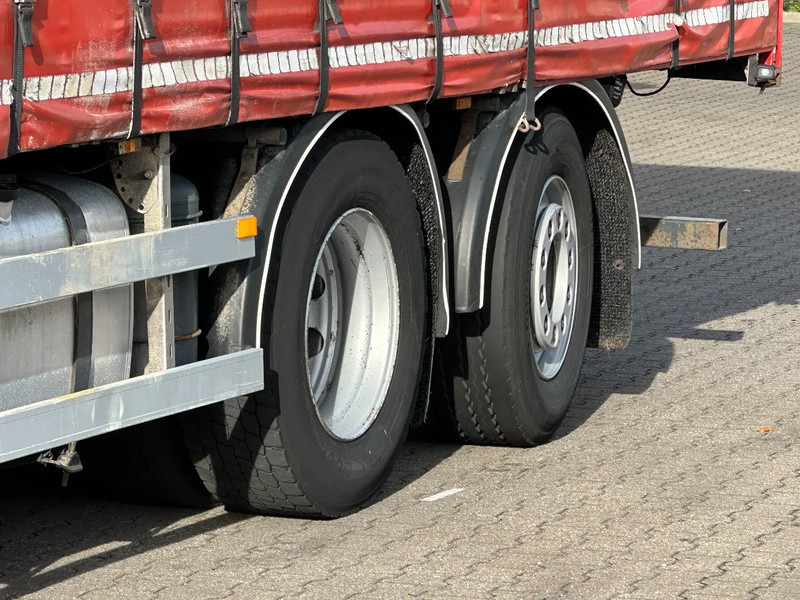 DAF CF 330 6X2*4 Schuifzeil / Laadklep / Kooiaap 05-2026 Apk! - شاحنة ستارة: صور 3 DAF CF 330 6X2*4 Schuifzeil / Laadklep / Kooiaap 05-2026 Apk! - شاحنة ستارة: صور 3