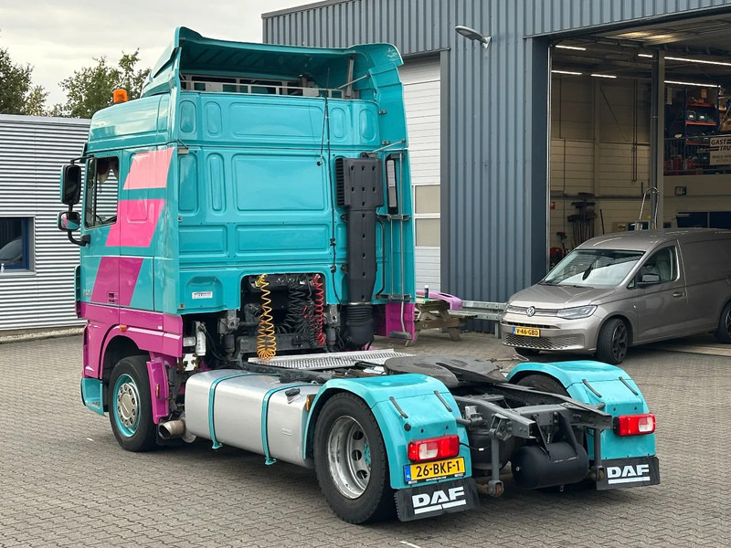 DAF XF 105.460 Mega - Hefschotel - Intarder - 2 Tank - Euro 5 - شاحنة جرار: صور 4 DAF XF 105.460 Mega - Hefschotel - Intarder - 2 Tank - Euro 5 - شاحنة جرار: صور 4