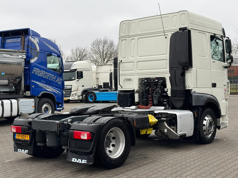 DAF XF 450 Space Cab Euro 6 - شاحنة جرار: صور 3 DAF XF 450 Space Cab Euro 6 - شاحنة جرار: صور 3