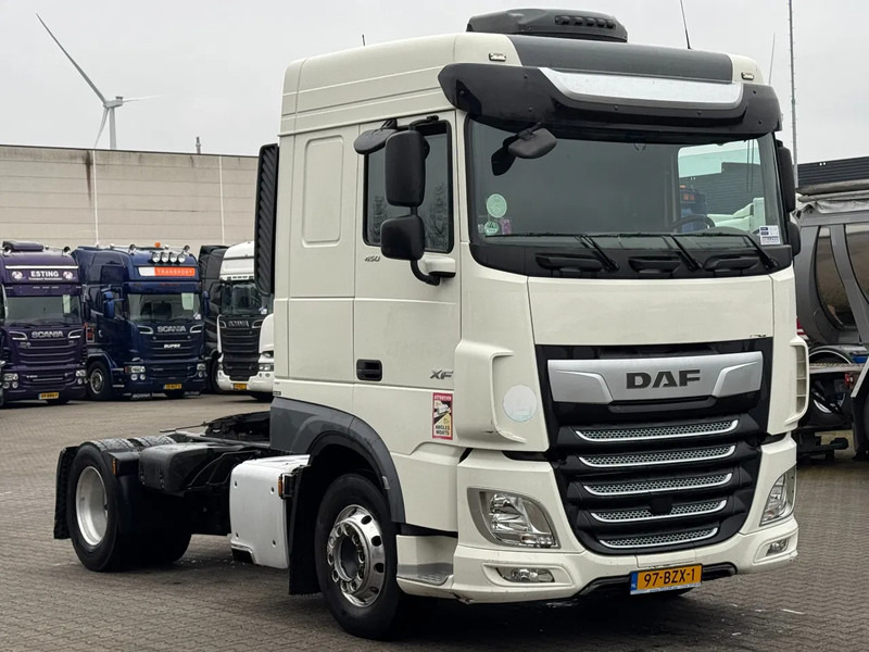 DAF XF 450 Space Cab Euro 6 - شاحنة جرار: صور 2 DAF XF 450 Space Cab Euro 6 - شاحنة جرار: صور 2
