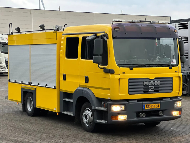 MAN TGL 12.240 Double Cabin *Only 80 Tkm* Ex Fire Truck - بصندوق مغلق شاحنة: صور 2 MAN TGL 12.240 Double Cabin *Only 80 Tkm* Ex Fire Truck - بصندوق مغلق شاحنة: صور 2