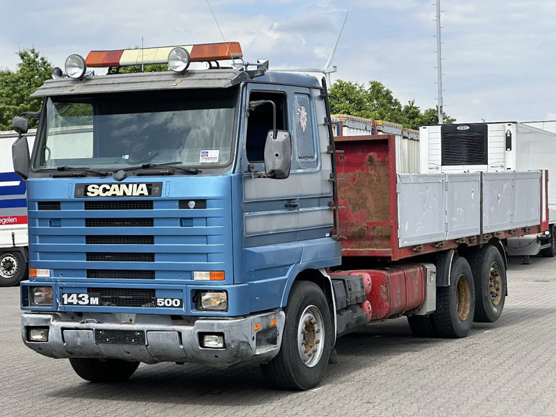 Scania R143-500 V8 6x2 Retarder Full Air Euro 1 - شاحنات مسطحة: صور 1 Scania R143-500 V8 6x2 Retarder Full Air Euro 1 - شاحنات مسطحة: صور 1