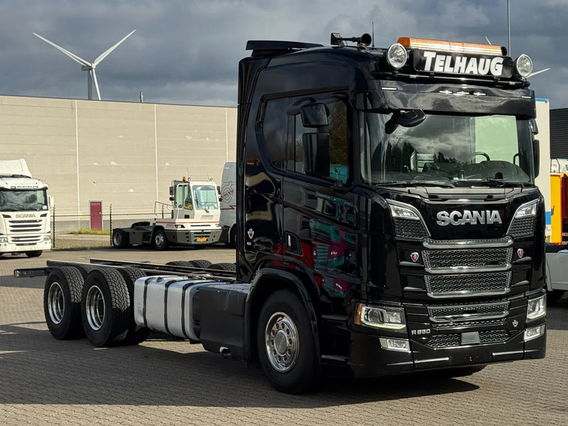 Scania R650 V8 6x4 Chassis Retarder WB 4.50 Only 465tkm! - الشاسيه شاحنة: صور 3 Scania R650 V8 6x4 Chassis Retarder WB 4.50 Only 465tkm! - الشاسيه شاحنة: صور 3