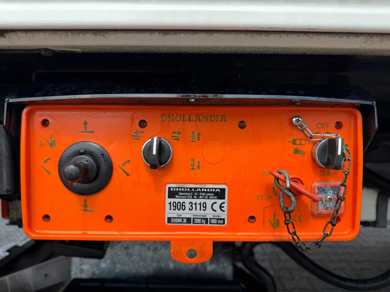 Schmitz Cargobull THERMO KING SLXi 300 / OV-Laadklep / 2x Lift-AS / Apk 03-2026 - مبردة نصف مقطورة: صور 5 Schmitz Cargobull THERMO KING SLXi 300 / OV-Laadklep / 2x Lift-AS / Apk 03-2026 - مبردة نصف مقطورة: صور 5