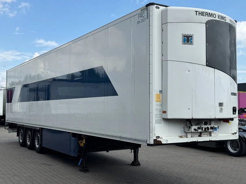 Schmitz Cargobull Thermo King SLXe 300 / Disc Brakes / Lift-Axle / Flower Width / Apk - مبردة نصف مقطورة: صور 4 Schmitz Cargobull Thermo King SLXe 300 / Disc Brakes / Lift-Axle / Flower Width / Apk - مبردة نصف مقطورة: صور 4