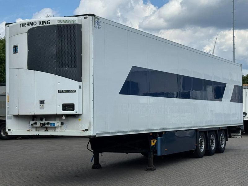 Schmitz Cargobull Thermo King SLXe 300 / Disc Brakes / Lift-Axle / Flower Width / Apk - مبردة نصف مقطورة: صور 1 Schmitz Cargobull Thermo King SLXe 300 / Disc Brakes / Lift-Axle / Flower Width / Apk - مبردة نصف مقطورة: صور 1