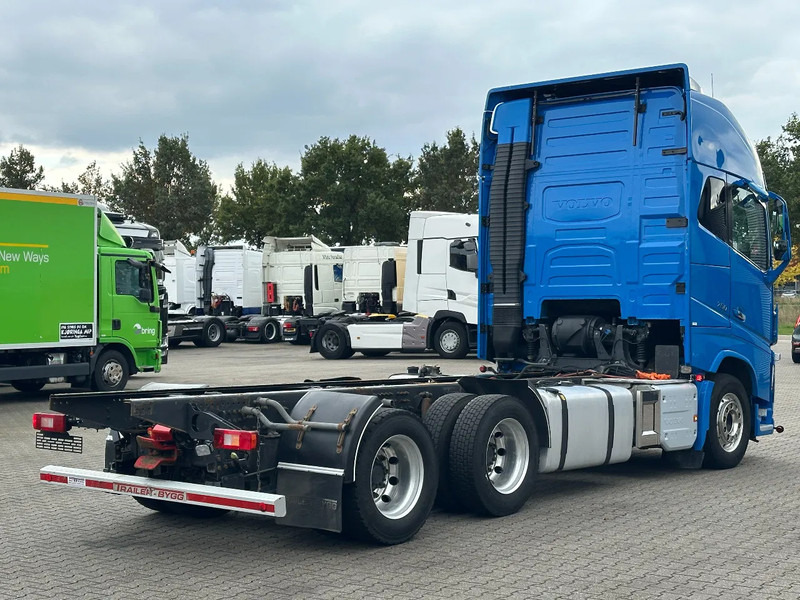 Volvo FH 16.750 6x4 Globe XL Chassis Retarder 3.90 Wb Full Air - الشاسيه شاحنة: صور 3 Volvo FH 16.750 6x4 Globe XL Chassis Retarder 3.90 Wb Full Air - الشاسيه شاحنة: صور 3