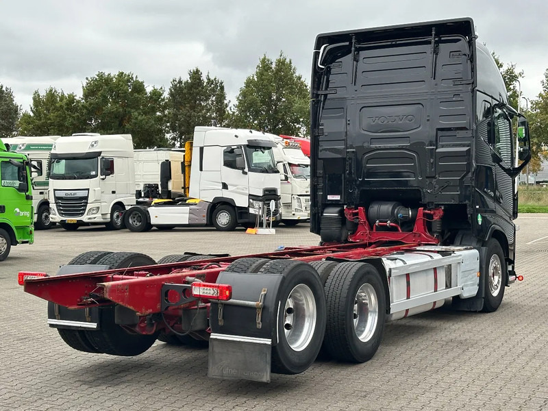 Volvo FH 540 6x2 Globe XL - Retarder - Dual Clutch - 4.30 WB - Full Air - الشاسيه شاحنة: صور 3 Volvo FH 540 6x2 Globe XL - Retarder - Dual Clutch - 4.30 WB - Full Air - الشاسيه شاحنة: صور 3
