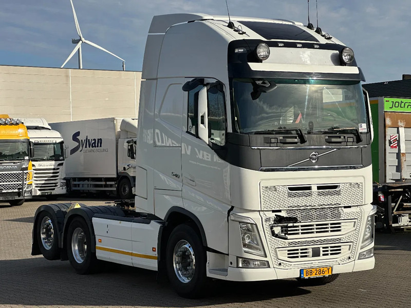 Volvo FH 540 XL 6x2 Retarder / 2 Tank / Full Air / Euro 6 - شاحنة جرار: صور 2 Volvo FH 540 XL 6x2 Retarder / 2 Tank / Full Air / Euro 6 - شاحنة جرار: صور 2