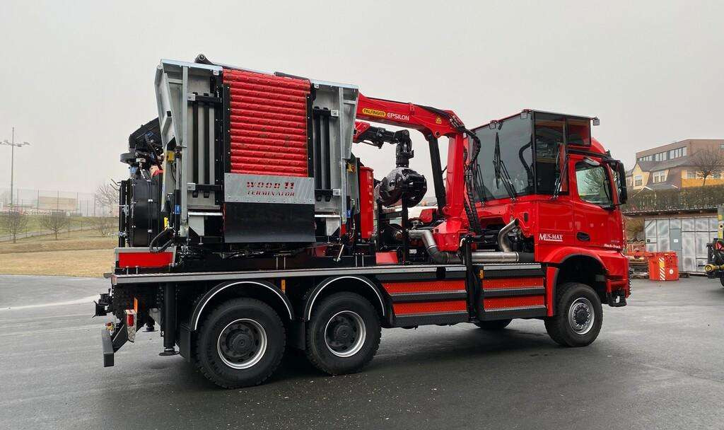 Mercedes MUSMAX WT11 NMV - ماكينة تقطيع الأغصان, شاحنة: صور 2 Mercedes MUSMAX WT11 NMV - ماكينة تقطيع الأغصان, شاحنة: صور 2