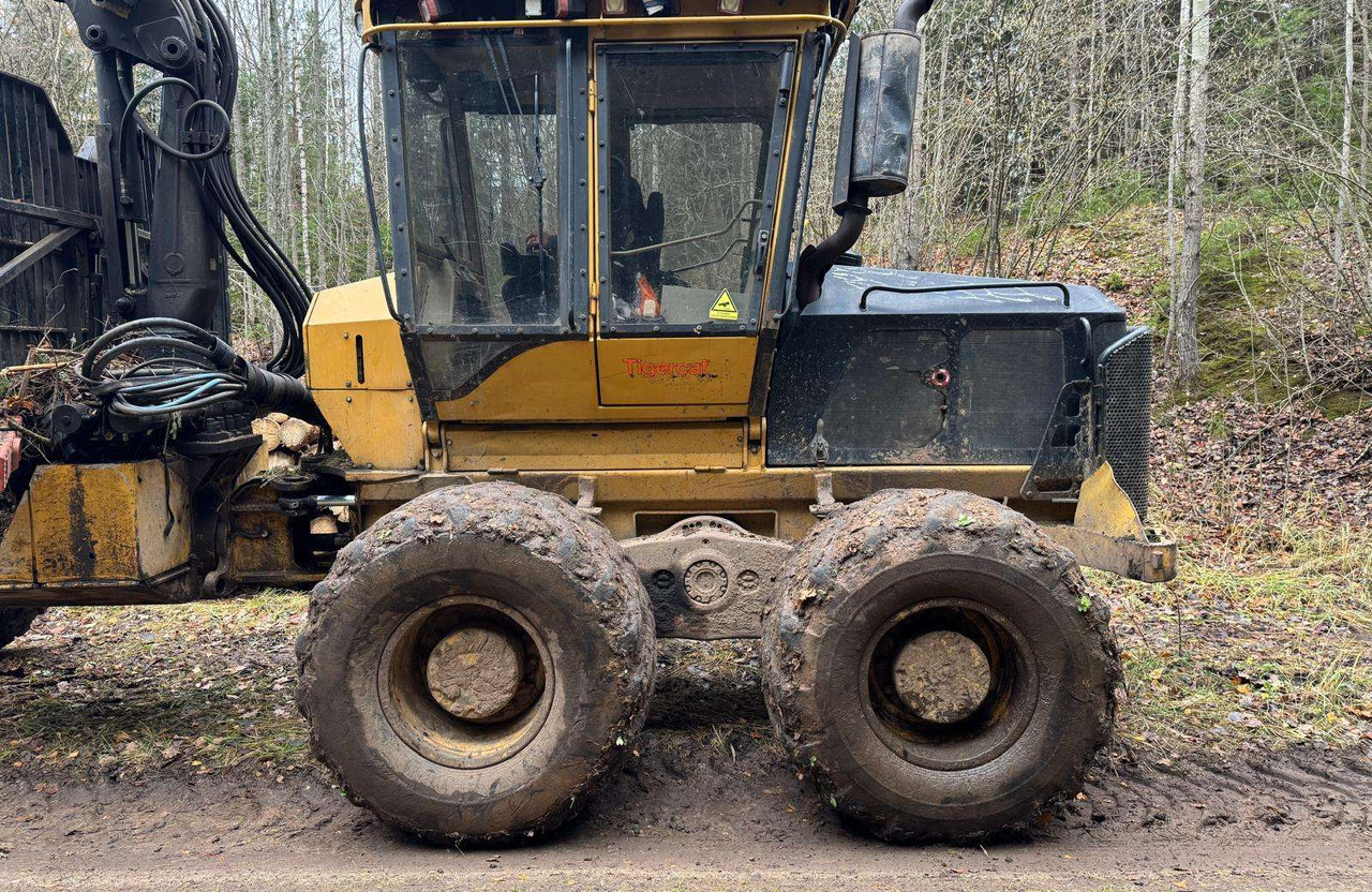 Tigercat 1075 - شاحنات نقل الأخشاب في الغابات: صور 4 Tigercat 1075 - شاحنات نقل الأخشاب في الغابات: صور 4