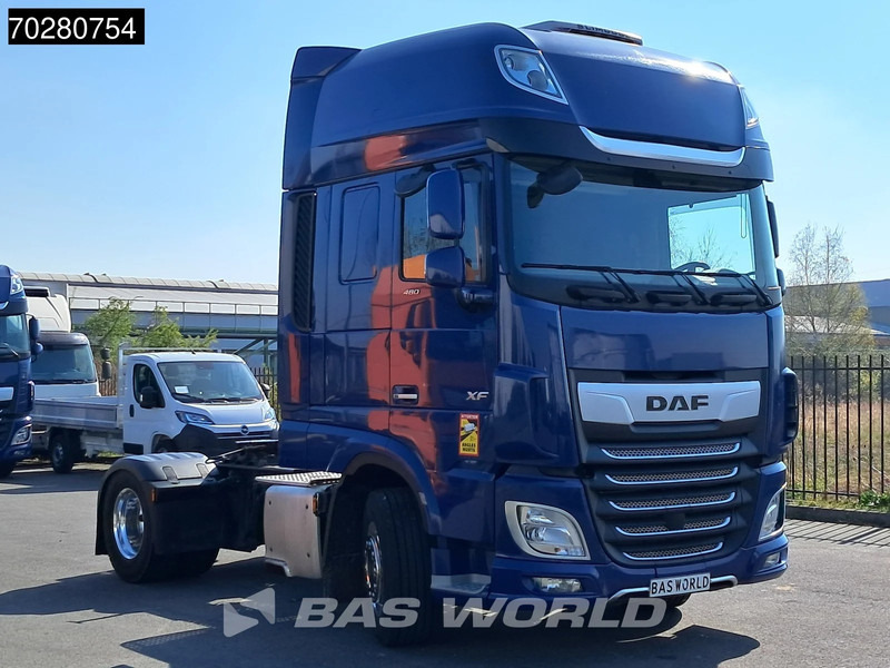 DAF XF 480 4X2 SSC Retarder PTO Standklima Alcoa's Navi ACC LED - شاحنة جرار: صور 3 DAF XF 480 4X2 SSC Retarder PTO Standklima Alcoa's Navi ACC LED - شاحنة جرار: صور 3