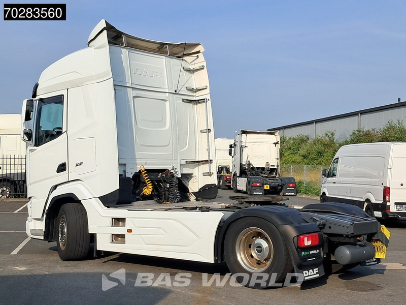 DAF XF 530 4X2 Retarder Standklima 2xTanks Euro 6 - شاحنة جرار: صور 2 DAF XF 530 4X2 Retarder Standklima 2xTanks Euro 6 - شاحنة جرار: صور 2