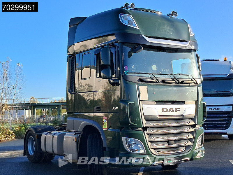DAF XF 530 4X2 SSC Retarder 2xTanks ACC Standklima Euro 6 - شاحنة جرار: صور 3 DAF XF 530 4X2 SSC Retarder 2xTanks ACC Standklima Euro 6 - شاحنة جرار: صور 3