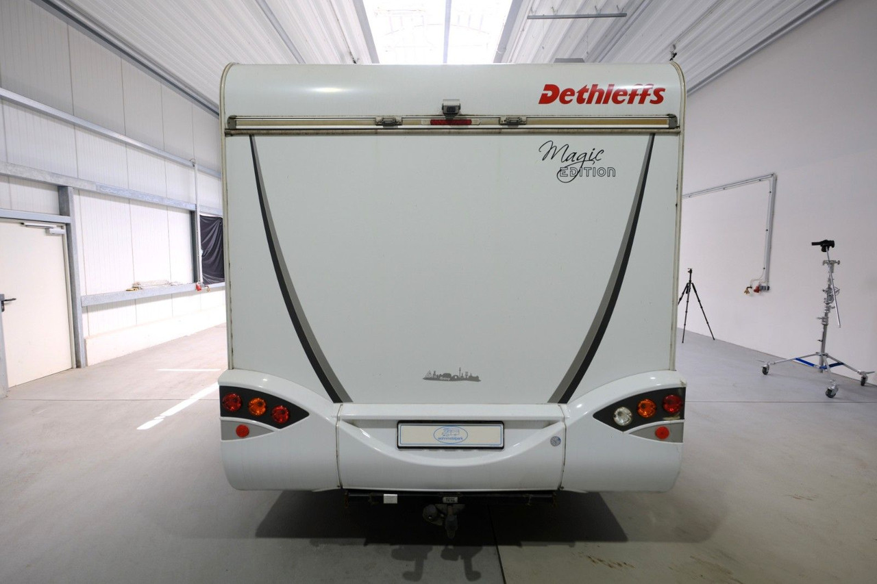 Dethleffs T 001 Magic Edition White/Einzelbetten/Solar - موتر هوم شبه متكامل: صور 3 Dethleffs T 001 Magic Edition White/Einzelbetten/Solar - موتر هوم شبه متكامل: صور 3