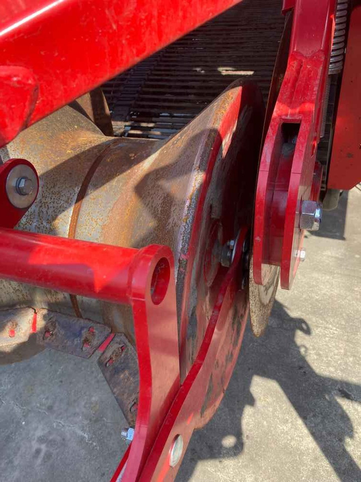 Grimme SE 150-60 UB - حصادة البطاطس: صور 5 Grimme SE 150-60 UB - حصادة البطاطس: صور 5