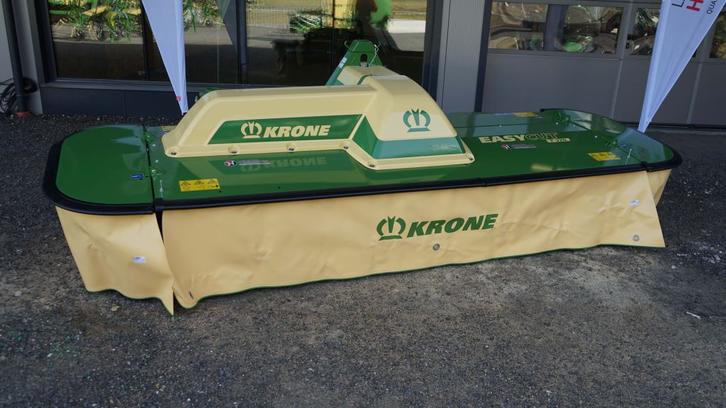 Krone EasyCut F 320 CV gez. Gen.2 (20693) - جزازة: صور 3 Krone EasyCut F 320 CV gez. Gen.2 (20693) - جزازة: صور 3