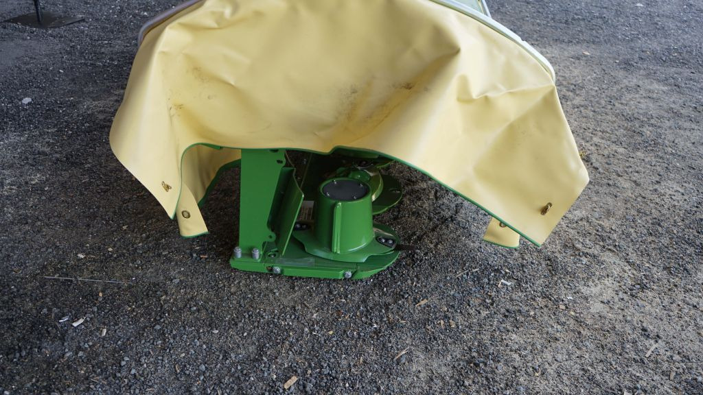 Krone EasyCut F320 Highland (20688) - جزازة: صور 3 Krone EasyCut F320 Highland (20688) - جزازة: صور 3