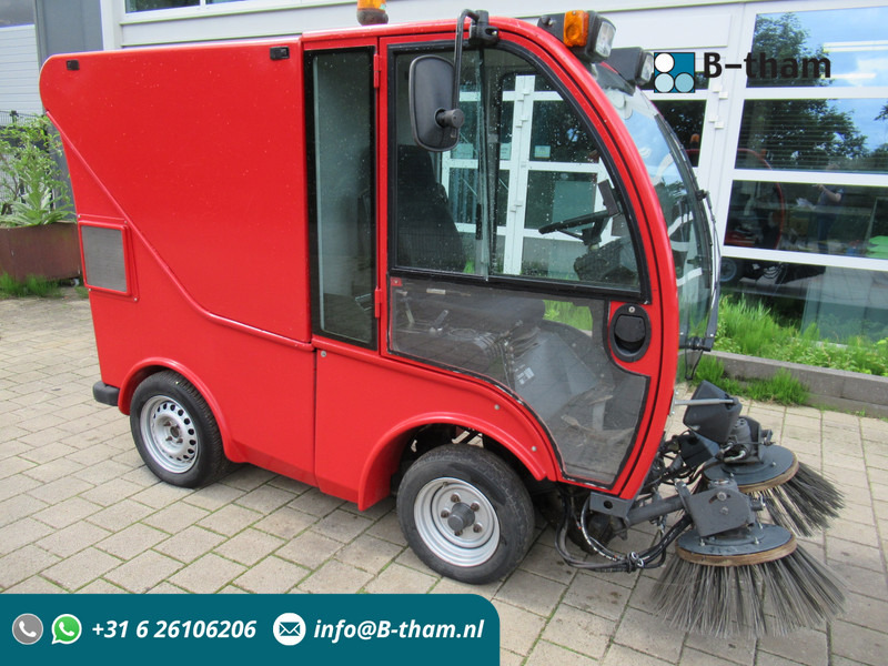 Bucher CITY SPIDER Veegmachine KehrMachine - سياره كنس شوارع: صور 1 Bucher CITY SPIDER Veegmachine KehrMachine - سياره كنس شوارع: صور 1