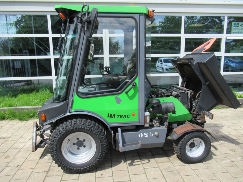 LM TRAC 286 4WD 4x4 AIRCO Werktuigdrager - سياره كنس شوارع: صور 3 LM TRAC 286 4WD 4x4 AIRCO Werktuigdrager - سياره كنس شوارع: صور 3