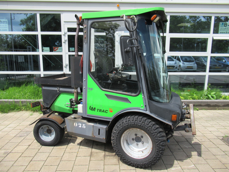 LM TRAC 286 4WD 4x4 AIRCO Werktuigdrager - سياره كنس شوارع: صور 4 LM TRAC 286 4WD 4x4 AIRCO Werktuigdrager - سياره كنس شوارع: صور 4