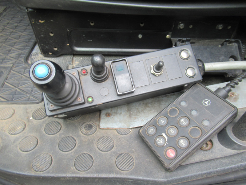 شاحنة ذات الخطاف, شاحنة كرين Mercedes-Benz Actros 2532 LTNLA 6X2 Hooklift + Crane, Haak - Kraan: صور 14