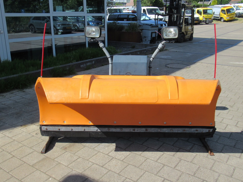 NIDO SNK 21 EPZ 180 12V 210CM Sneeuwploeg Schneepflug Snowplow - كاسحة ثلوج: صور 5 NIDO SNK 21 EPZ 180 12V 210CM Sneeuwploeg Schneepflug Snowplow - كاسحة ثلوج: صور 5