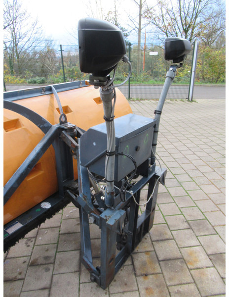 NIDO SNK 240-R EPZ 24V 270CM Schneepflug Snow Plow Sneeuwploeg - جرافة ثلج: صور 5 NIDO SNK 240-R EPZ 24V 270CM Schneepflug Snow Plow Sneeuwploeg - جرافة ثلج: صور 5