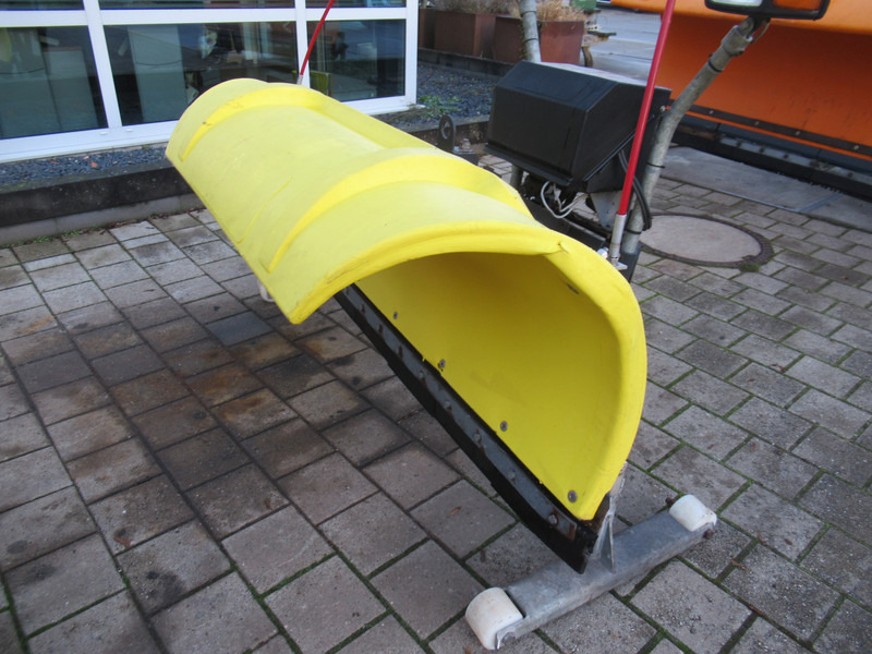 NIDO SNK18 12V HYDRO 180 CM Schneepflug, Snowplow, Sneeuwploeg - جرافة ثلج: صور 3 NIDO SNK18 12V HYDRO 180 CM Schneepflug, Snowplow, Sneeuwploeg - جرافة ثلج: صور 3